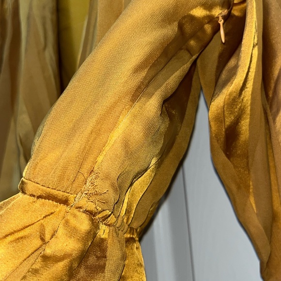 HOUSE Of HARLOW 1960 X REVOLVE Margot
Jumpsuit in Inca Gold Size L - Picture 8 of 8